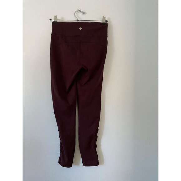 Lululemon Tied To It 7/8 Tight 25" Black Cherry Size 6 Leggings - Picture 6 of 14